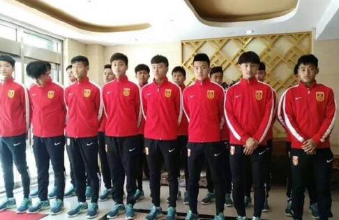 国产精品va在线播放我和闺蜜